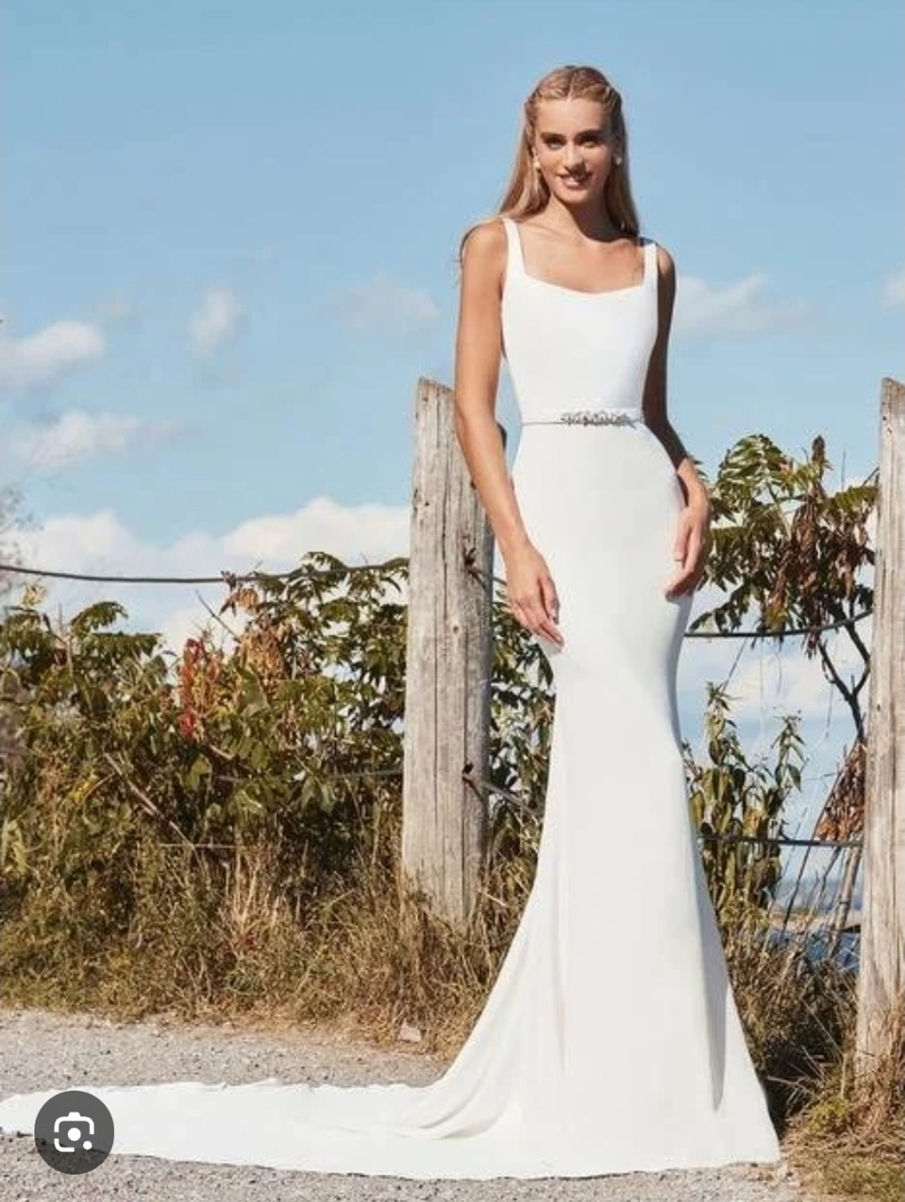 L'Amour La21102 White Sleek Minimalist Mermaid Wedding Gown Size 8 Nwot